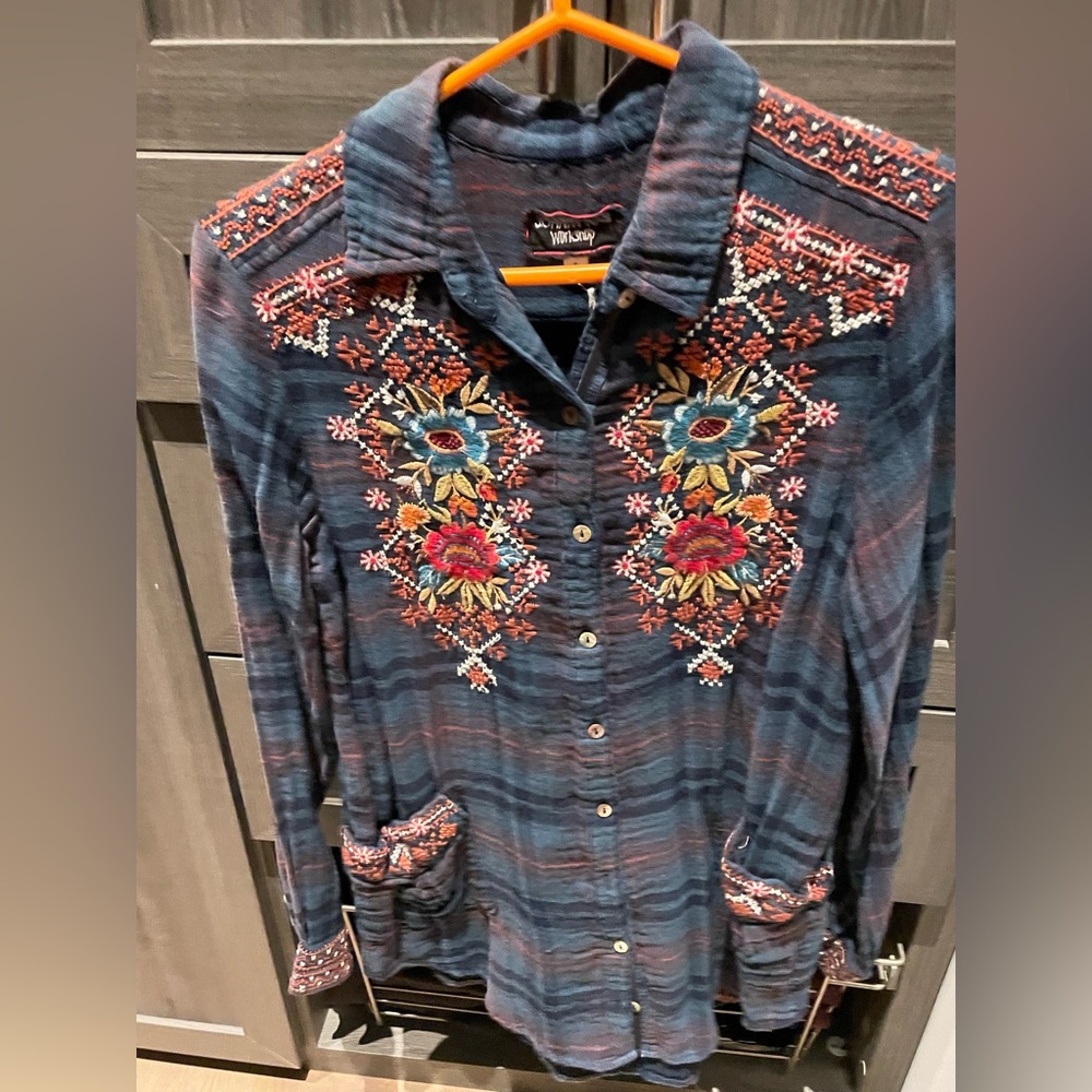 Johnny Was Taline Painter’s Smock Embroidered Button-Up Shirt